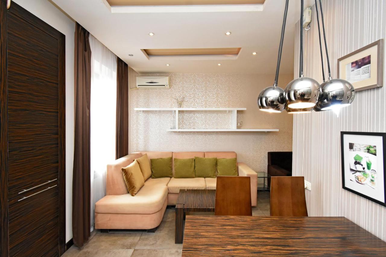 Galaxy Inn Luxury Hostel In Center Erivan Dış mekan fotoğraf