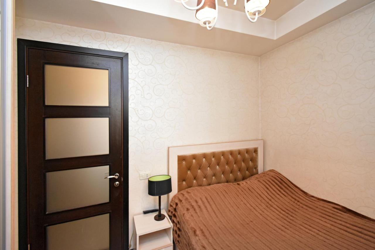 Galaxy Inn Luxury Hostel In Center Erivan Dış mekan fotoğraf