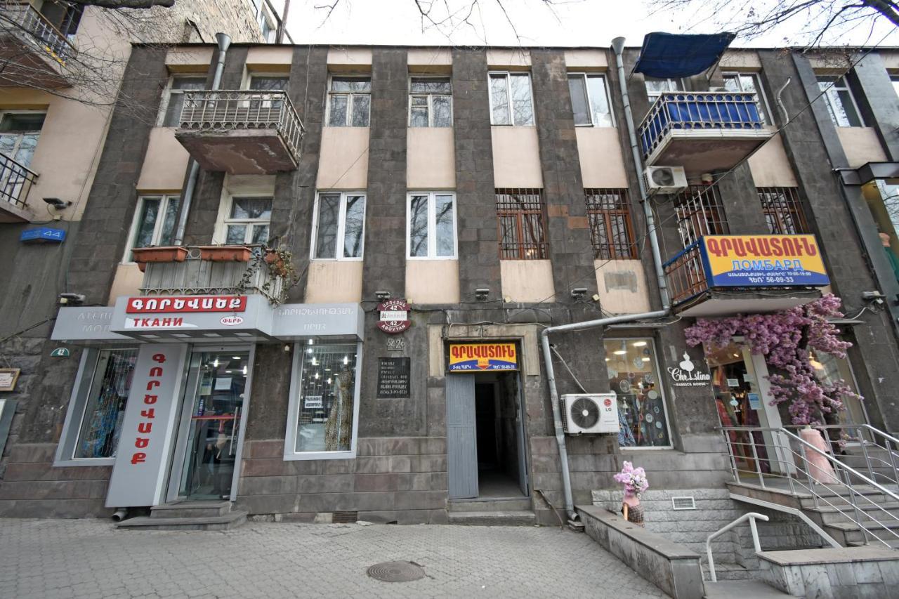 Galaxy Inn Luxury Hostel In Center Erivan Dış mekan fotoğraf