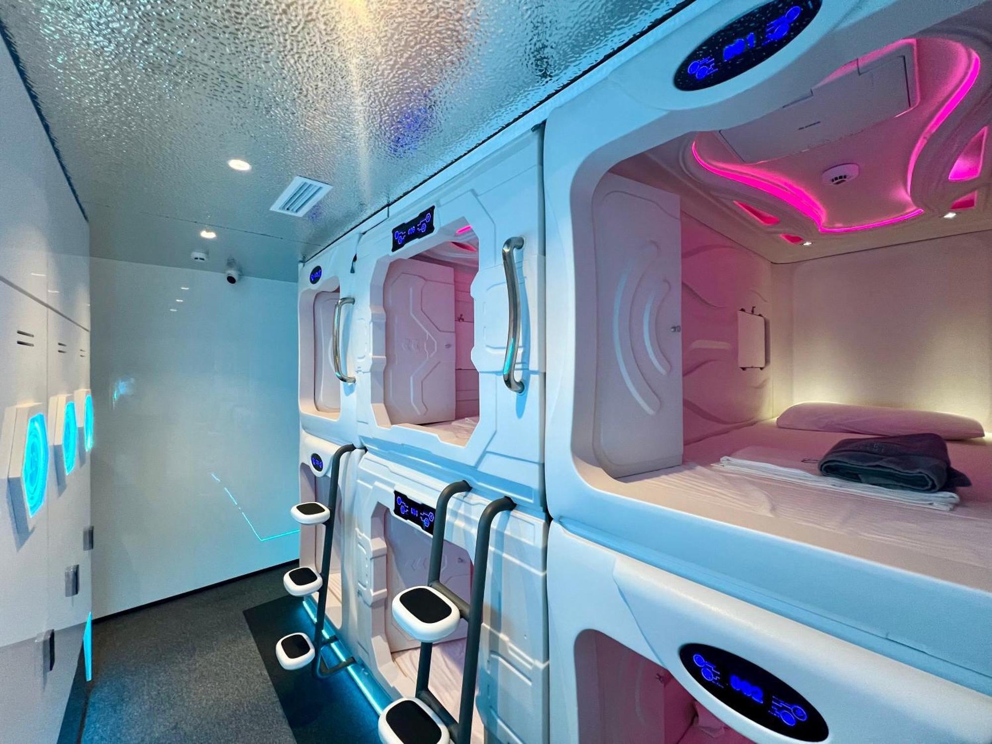 Galaxy Inn Luxury Hostel In Center Erivan Dış mekan fotoğraf